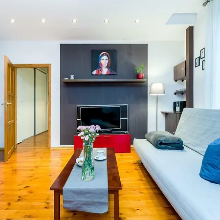 Apartament Zurawia