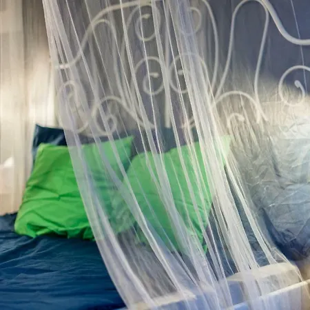 Apartament Zurawia *